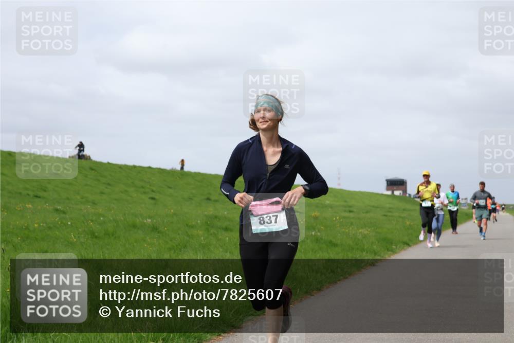 04.05.2025 - 8. Wedeler Halbmarathon Yannick Fuchs http://msf.ph/oto/7825607 04.05.2025 11:54:51 Laufen 837 meine-sportfotos.de