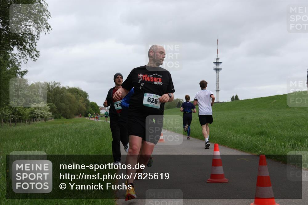 04.05.2025 - 8. Wedeler Halbmarathon Yannick Fuchs http://msf.ph/oto/7825619 04.05.2025 11:12:57 Laufen 72, 119, 626 meine-sportfotos.de