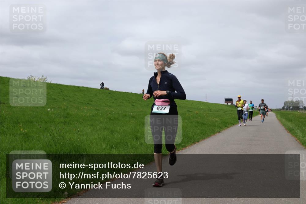 04.05.2025 - 8. Wedeler Halbmarathon Yannick Fuchs http://msf.ph/oto/7825623 04.05.2025 11:54:52 Laufen 837 meine-sportfotos.de