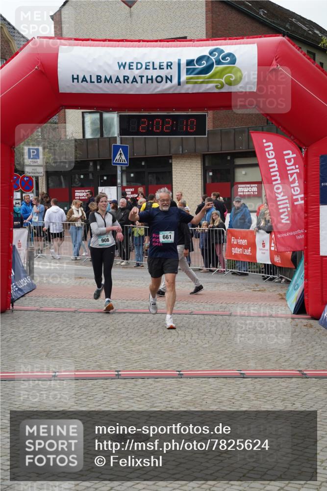 04.05.2025 - 8. Wedeler Halbmarathon Felixshl http://msf.ph/oto/7825624 04.05.2025 12:02:08 Ziel 661 meine-sportfotos.de