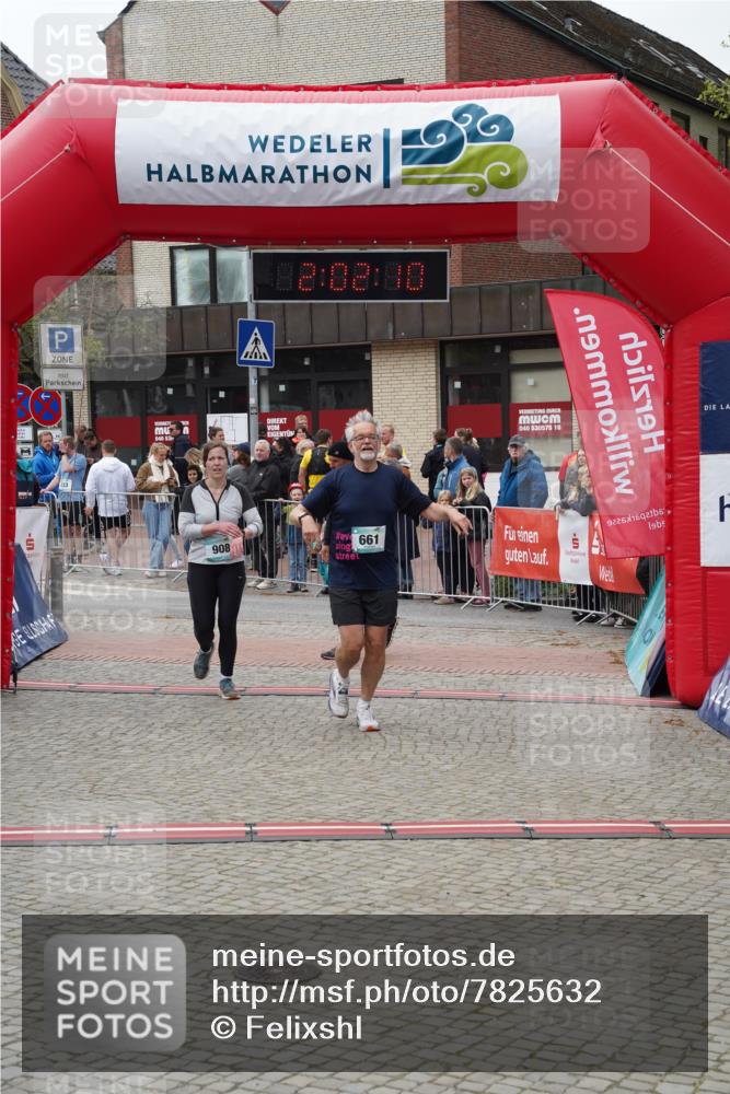 04.05.2025 - 8. Wedeler Halbmarathon Felixshl http://msf.ph/oto/7825632 04.05.2025 12:02:08 Ziel 661 meine-sportfotos.de