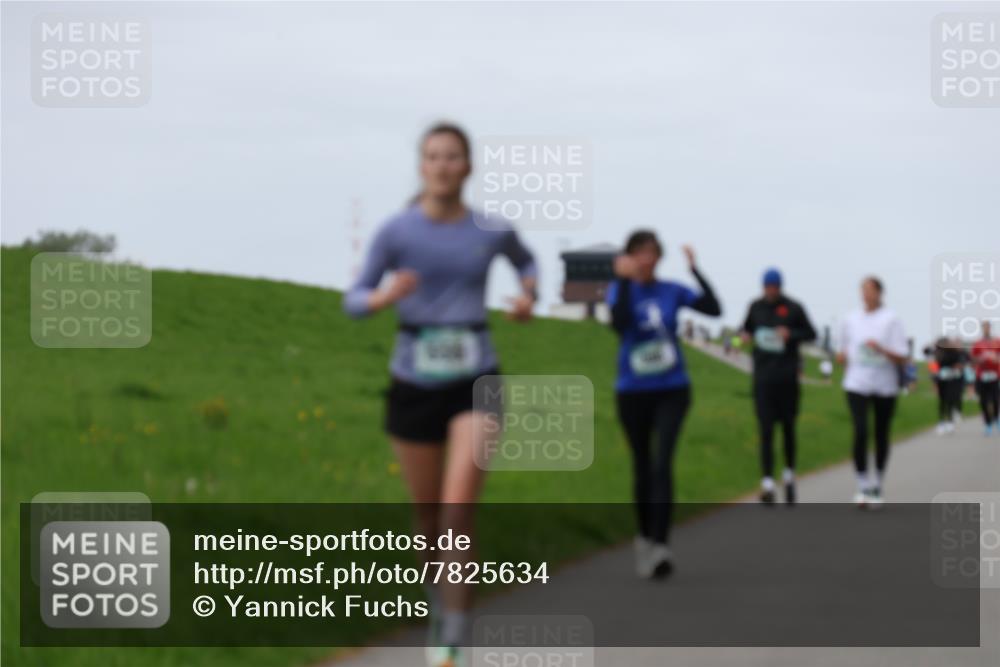 04.05.2025 - 8. Wedeler Halbmarathon Yannick Fuchs http://msf.ph/oto/7825634 04.05.2025 11:32:34 Laufen  meine-sportfotos.de