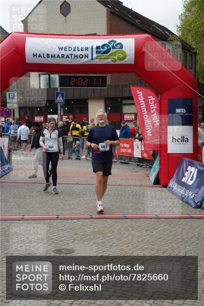 04.05.2025 - 8. Wedeler Halbmarathon Felixshl http://msf.ph/oto/7825660 04.05.2025 12:02:09 Ziel 661 meine-sportfotos.de