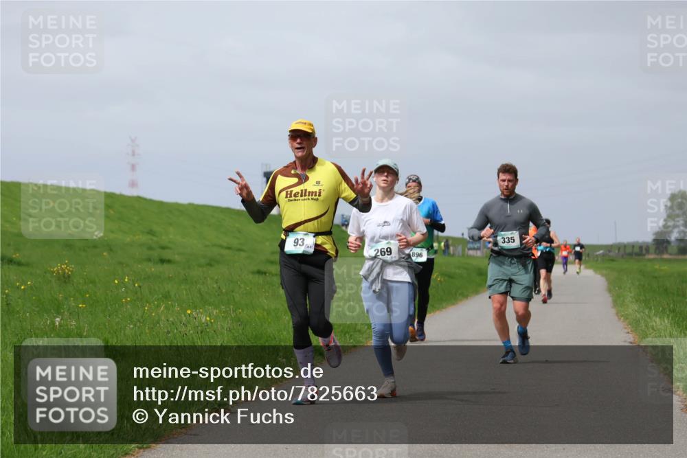 04.05.2025 - 8. Wedeler Halbmarathon Yannick Fuchs http://msf.ph/oto/7825663 04.05.2025 11:54:54 Laufen 93, 269, 896, 335 meine-sportfotos.de