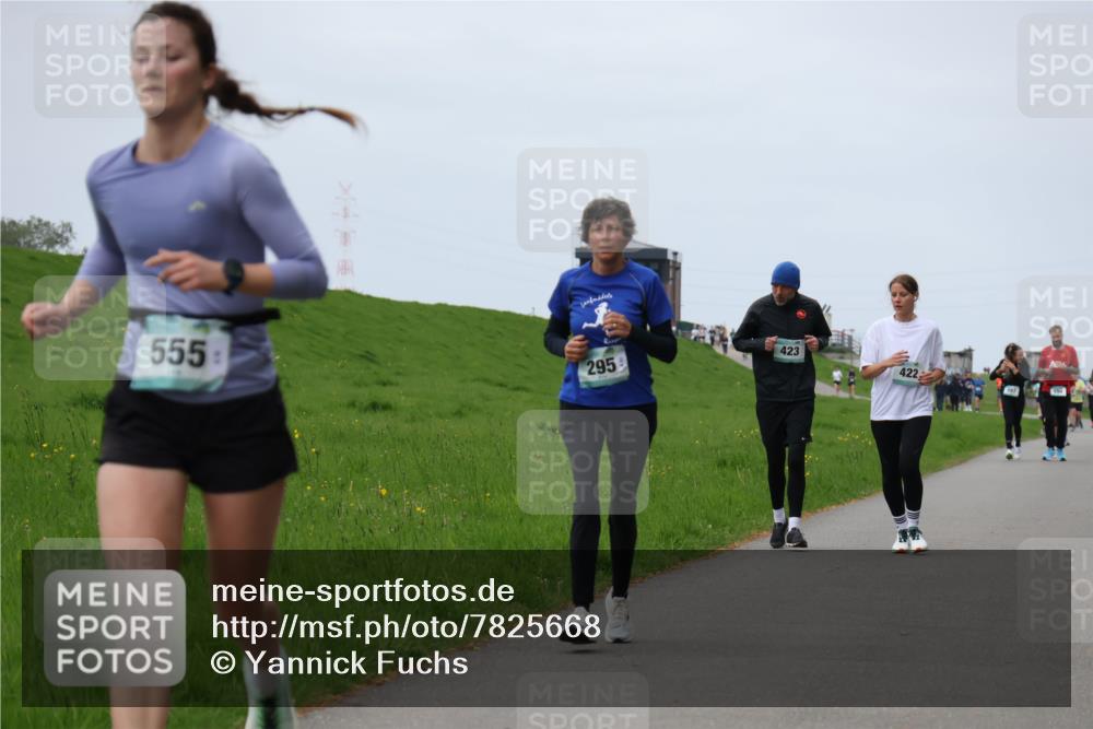 04.05.2025 - 8. Wedeler Halbmarathon Yannick Fuchs http://msf.ph/oto/7825668 04.05.2025 11:32:35 Laufen 555, 295, 423, 422 meine-sportfotos.de