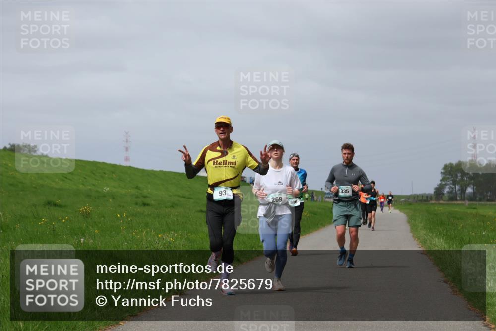 04.05.2025 - 8. Wedeler Halbmarathon Yannick Fuchs http://msf.ph/oto/7825679 04.05.2025 11:54:55 Laufen 93, 335, 269, 896, 14 meine-sportfotos.de