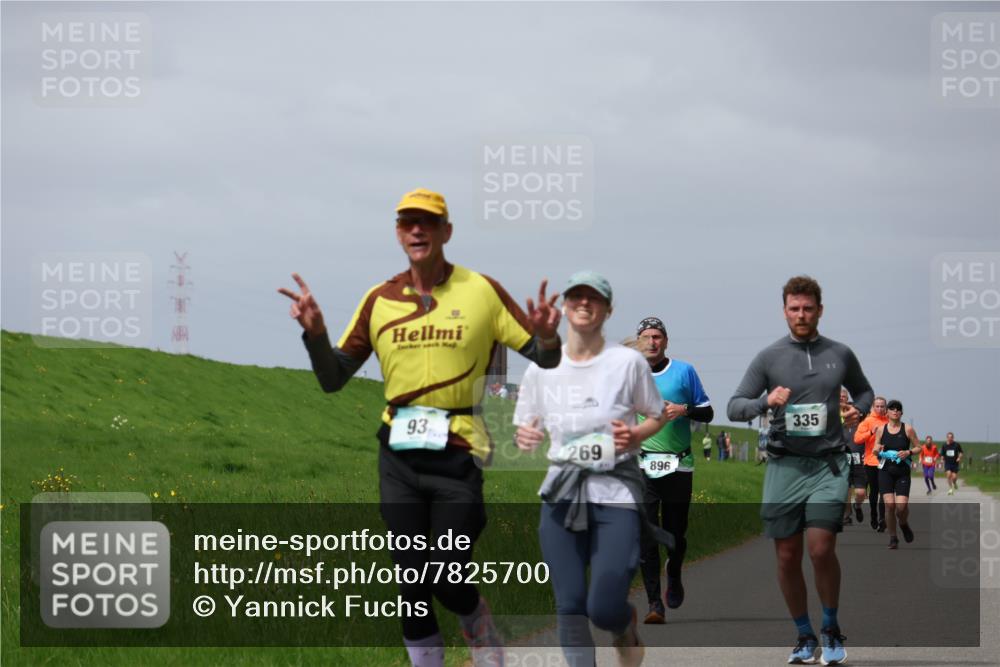 04.05.2025 - 8. Wedeler Halbmarathon Yannick Fuchs http://msf.ph/oto/7825700 04.05.2025 11:54:55 Laufen 93, 269, 896, 335 meine-sportfotos.de