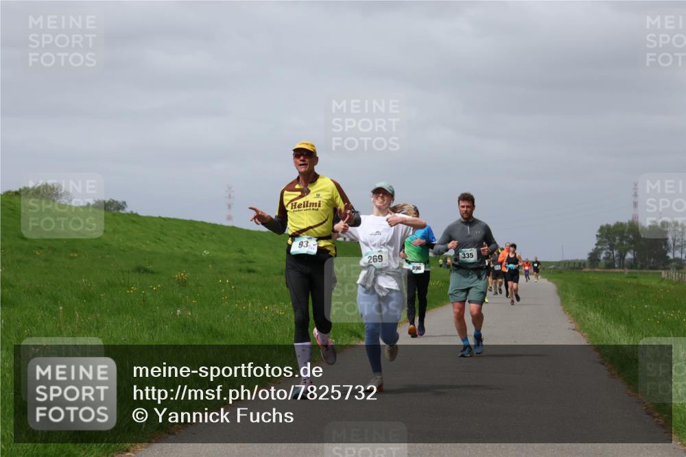 04.05.2025 - 8. Wedeler Halbmarathon Yannick Fuchs http://msf.ph/oto/7825732 04.05.2025 11:54:56 Laufen 93, 269, 896, 335 meine-sportfotos.de
