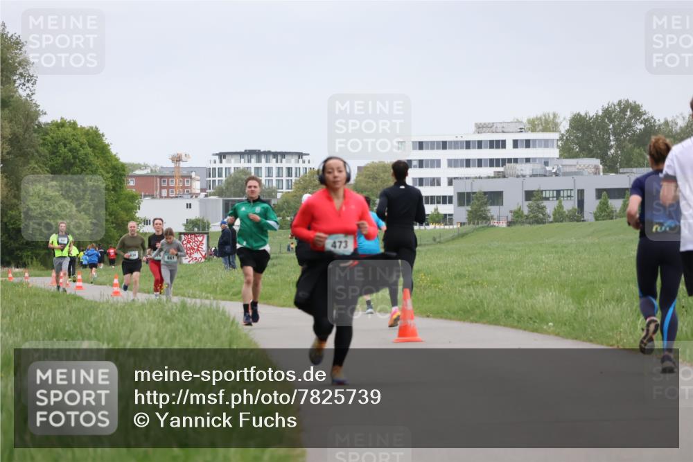 04.05.2025 - 8. Wedeler Halbmarathon Yannick Fuchs http://msf.ph/oto/7825739 04.05.2025 11:13:01 Laufen 473 meine-sportfotos.de