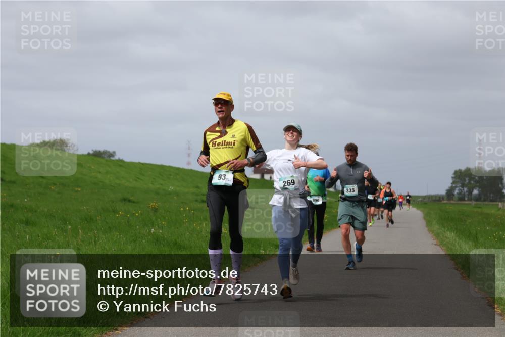 04.05.2025 - 8. Wedeler Halbmarathon Yannick Fuchs http://msf.ph/oto/7825743 04.05.2025 11:54:56 Laufen 93, 269, 896, 335 meine-sportfotos.de