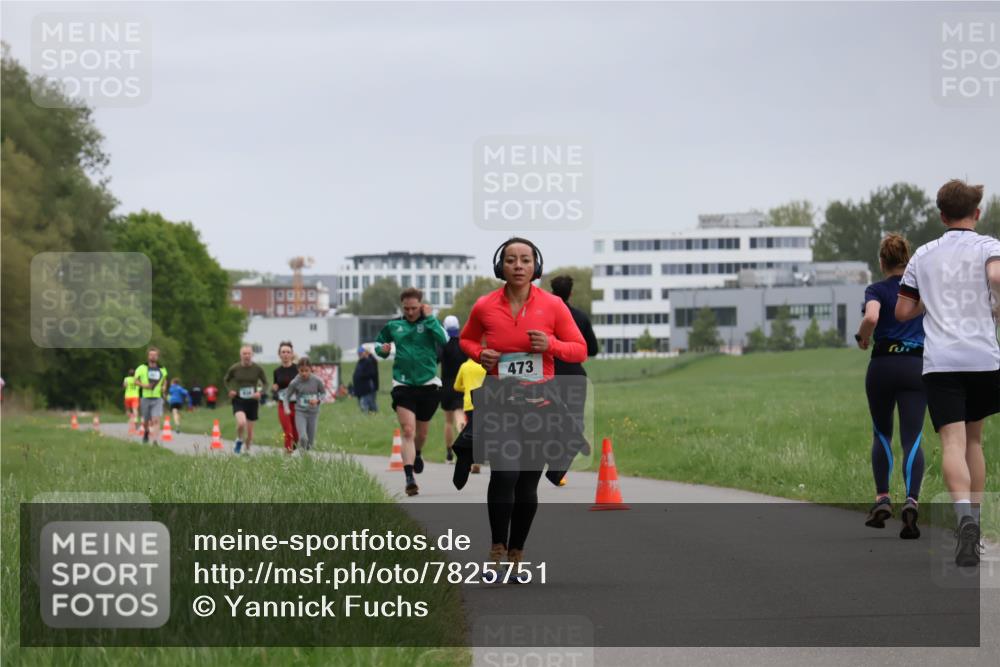 04.05.2025 - 8. Wedeler Halbmarathon Yannick Fuchs http://msf.ph/oto/7825751 04.05.2025 11:13:02 Laufen 473 meine-sportfotos.de