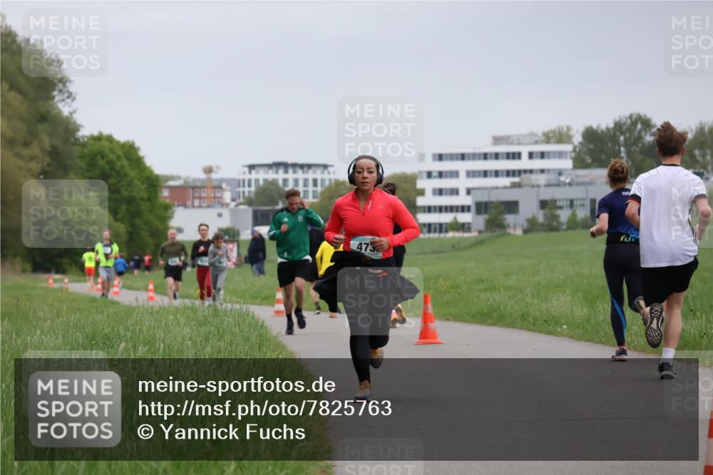 04.05.2025 - 8. Wedeler Halbmarathon Yannick Fuchs http://msf.ph/oto/7825763 04.05.2025 11:13:02 Laufen 473 meine-sportfotos.de