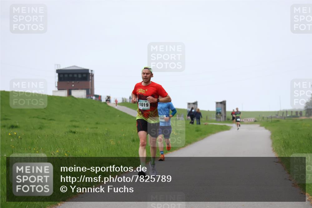 04.05.2025 - 8. Wedeler Halbmarathon Yannick Fuchs http://msf.ph/oto/7825789 04.05.2025 11:13:07 Laufen 1019, 168 meine-sportfotos.de