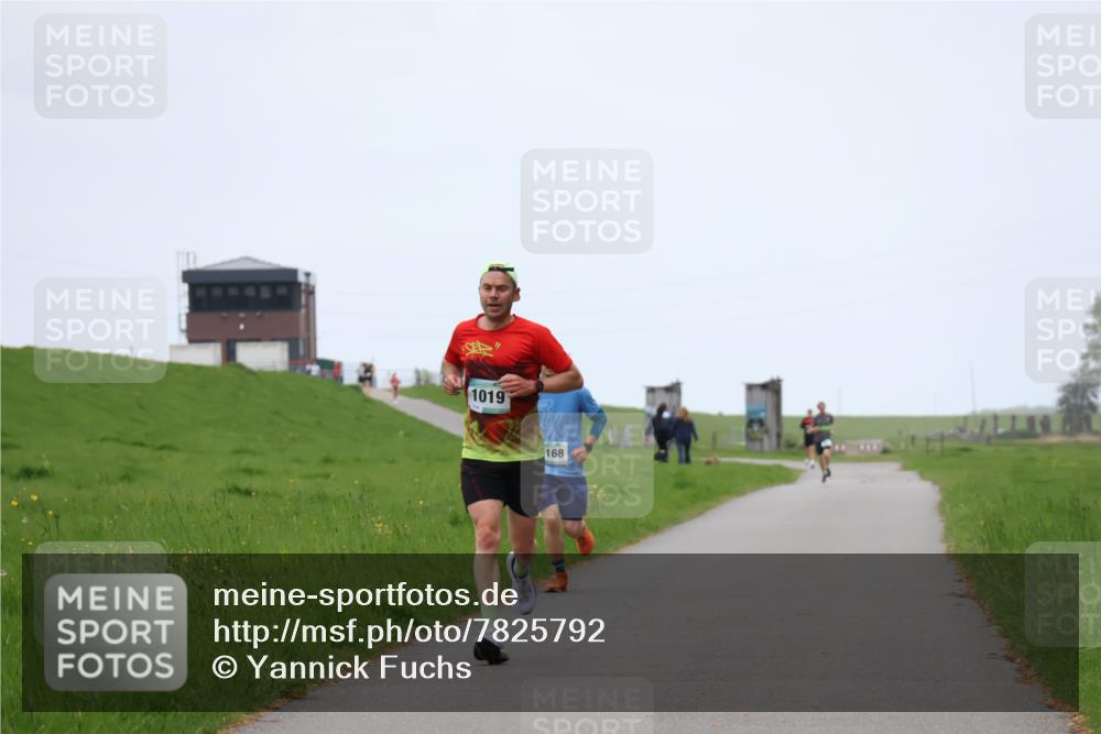 04.05.2025 - 8. Wedeler Halbmarathon Yannick Fuchs http://msf.ph/oto/7825792 04.05.2025 11:13:07 Laufen 1019, 168 meine-sportfotos.de