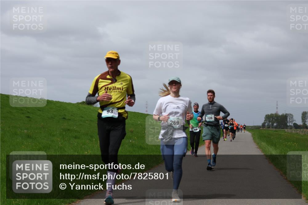 04.05.2025 - 8. Wedeler Halbmarathon Yannick Fuchs http://msf.ph/oto/7825801 04.05.2025 11:54:58 Laufen 93, 269, 896, 335 meine-sportfotos.de