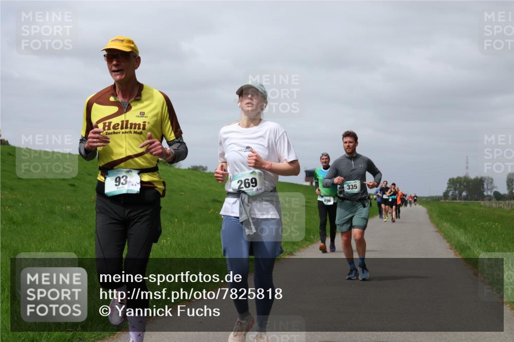 04.05.2025 - 8. Wedeler Halbmarathon Yannick Fuchs http://msf.ph/oto/7825818 04.05.2025 11:54:59 Laufen 93, 269, 41, 896, 335 meine-sportfotos.de