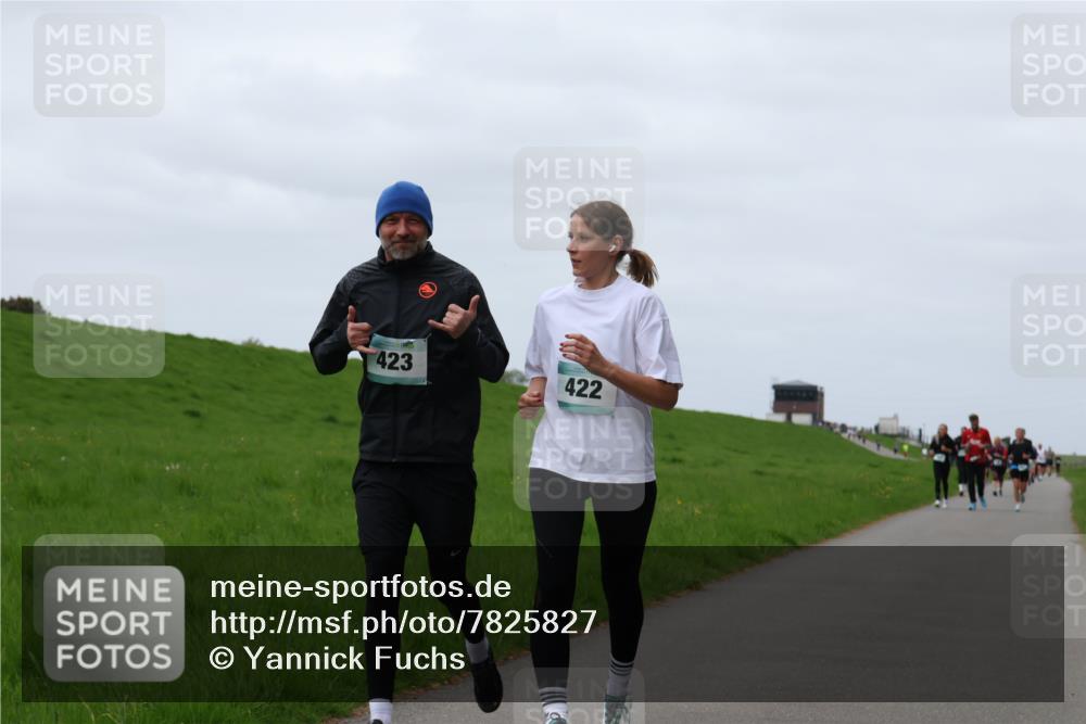 04.05.2025 - 8. Wedeler Halbmarathon Yannick Fuchs http://msf.ph/oto/7825827 04.05.2025 11:32:46 Laufen 423, 422 meine-sportfotos.de