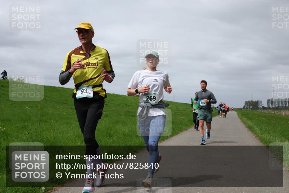 04.05.2025 - 8. Wedeler Halbmarathon Yannick Fuchs http://msf.ph/oto/7825840 04.05.2025 11:55:00 Laufen 93, 6, 269, 41, 335 meine-sportfotos.de