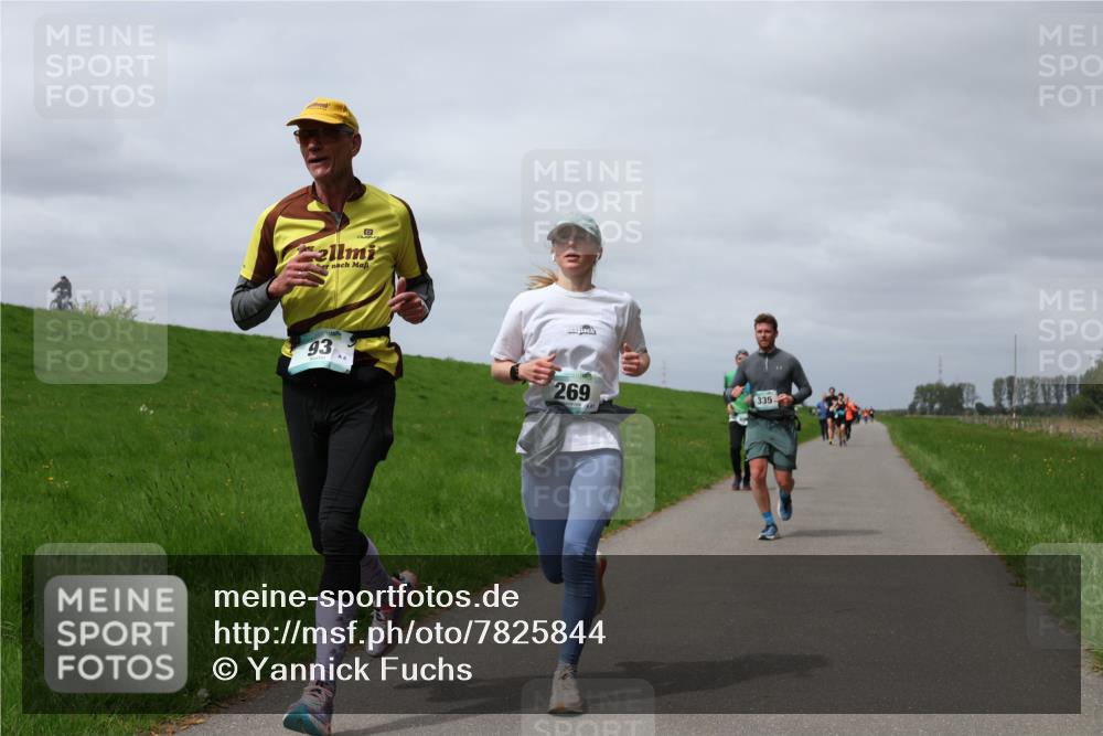 04.05.2025 - 8. Wedeler Halbmarathon Yannick Fuchs http://msf.ph/oto/7825844 04.05.2025 11:55:00 Laufen 93, 269, 335 meine-sportfotos.de