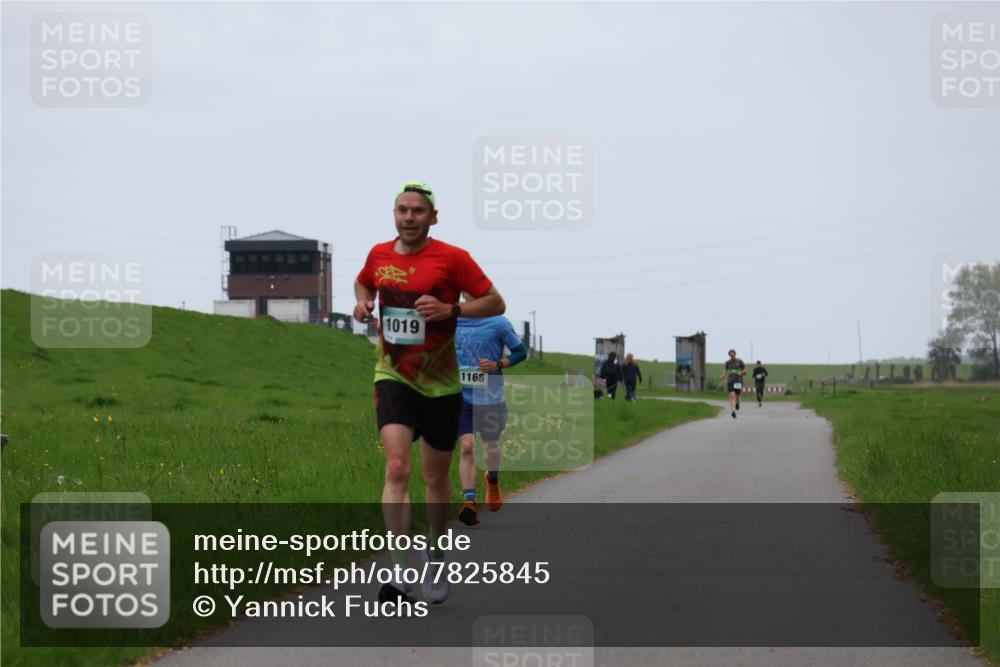 04.05.2025 - 8. Wedeler Halbmarathon Yannick Fuchs http://msf.ph/oto/7825845 04.05.2025 11:13:09 Laufen 1019, 1168 meine-sportfotos.de