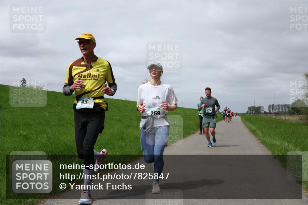 04.05.2025 - 8. Wedeler Halbmarathon Yannick Fuchs http://msf.ph/oto/7825847 04.05.2025 11:55:00 Laufen 93, 269, 335 meine-sportfotos.de