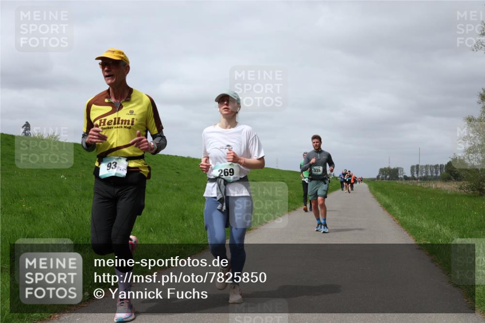 04.05.2025 - 8. Wedeler Halbmarathon Yannick Fuchs http://msf.ph/oto/7825850 04.05.2025 11:55:00 Laufen 93, 269, 335 meine-sportfotos.de