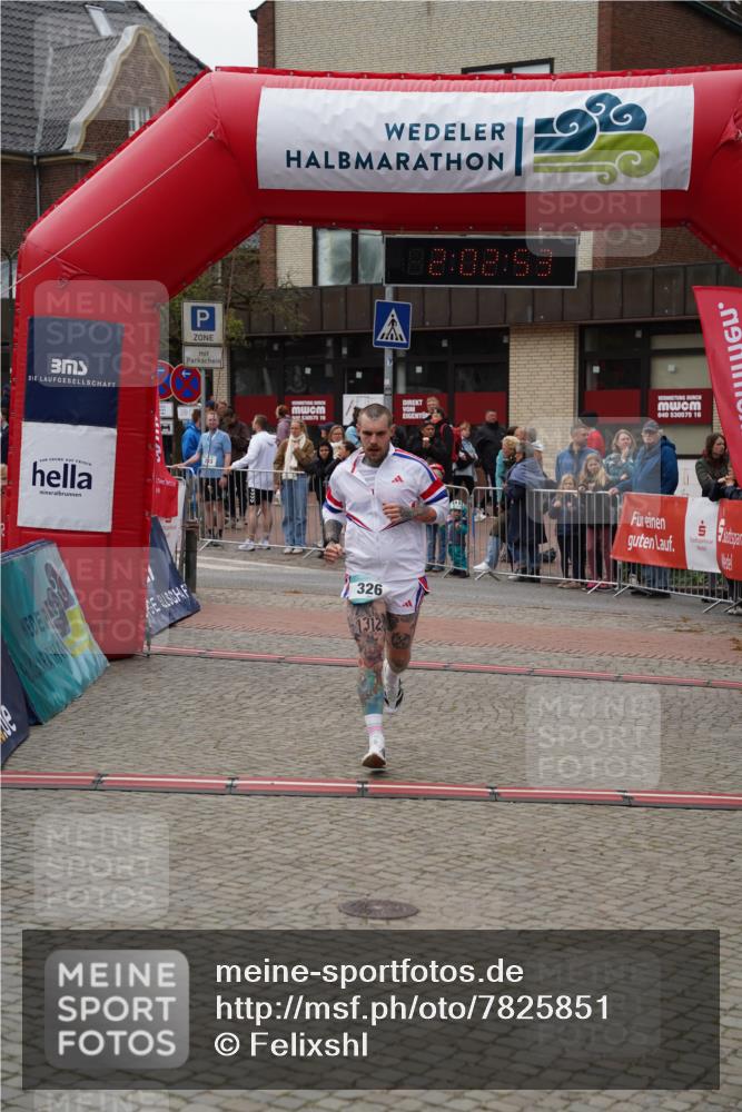 04.05.2025 - 8. Wedeler Halbmarathon Felixshl http://msf.ph/oto/7825851 04.05.2025 12:02:50 Ziel 326 meine-sportfotos.de