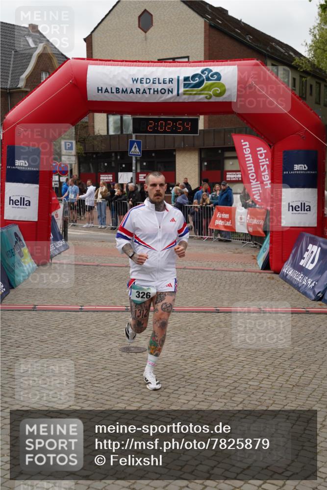 04.05.2025 - 8. Wedeler Halbmarathon Felixshl http://msf.ph/oto/7825879 04.05.2025 12:02:51 Ziel 326 meine-sportfotos.de