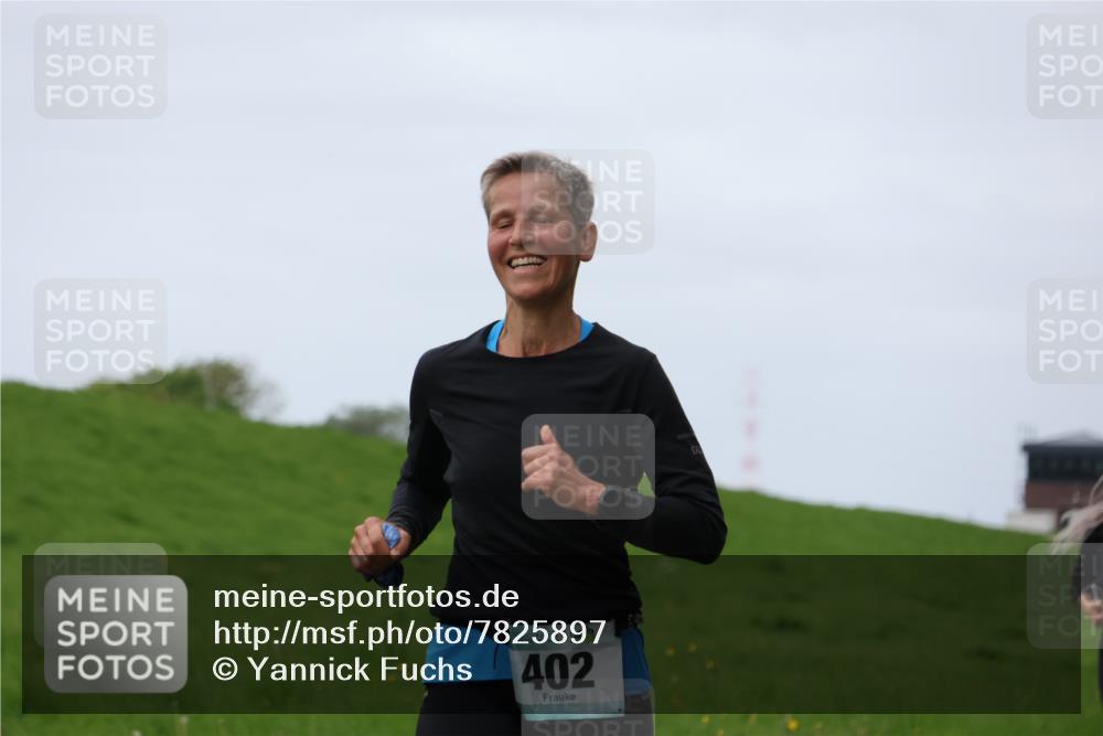 04.05.2025 - 8. Wedeler Halbmarathon Yannick Fuchs http://msf.ph/oto/7825897 04.05.2025 11:32:59 Laufen 56, 402 meine-sportfotos.de