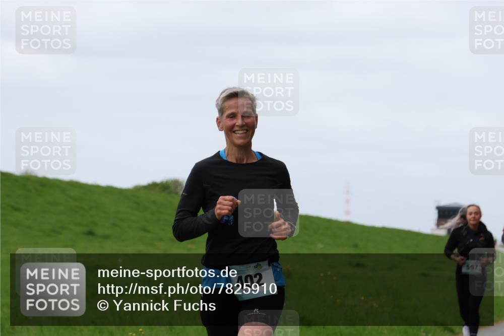 04.05.2025 - 8. Wedeler Halbmarathon Yannick Fuchs http://msf.ph/oto/7825910 04.05.2025 11:32:59 Laufen 402, 597 meine-sportfotos.de