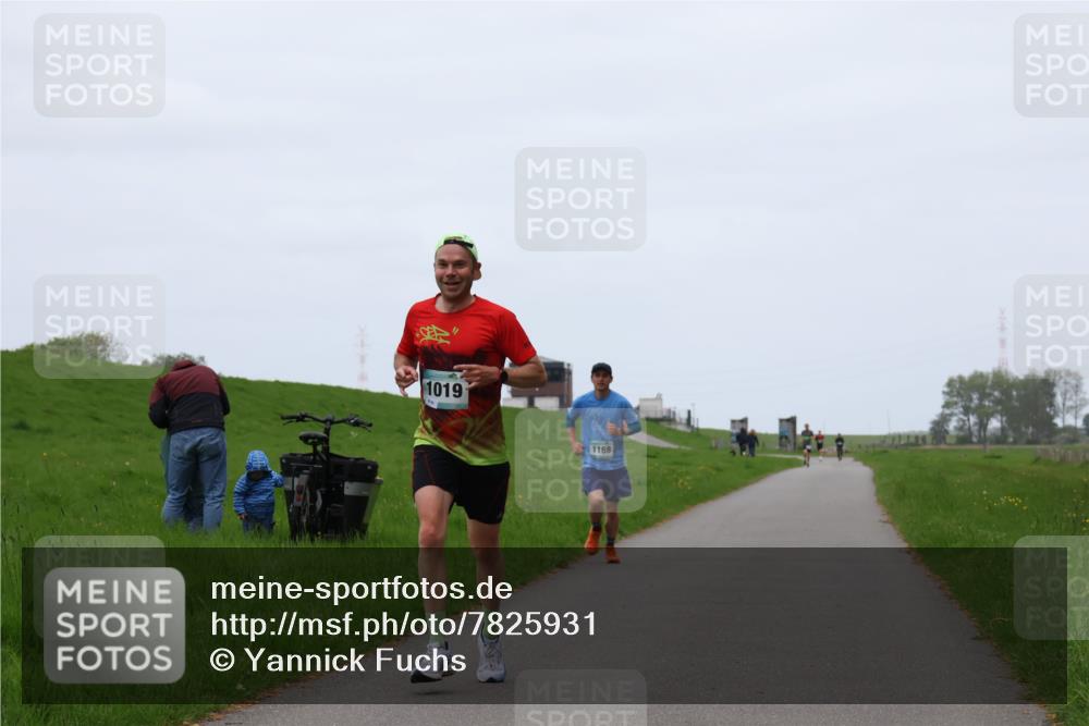 04.05.2025 - 8. Wedeler Halbmarathon Yannick Fuchs http://msf.ph/oto/7825931 04.05.2025 11:13:12 Laufen 1019, 1168 meine-sportfotos.de