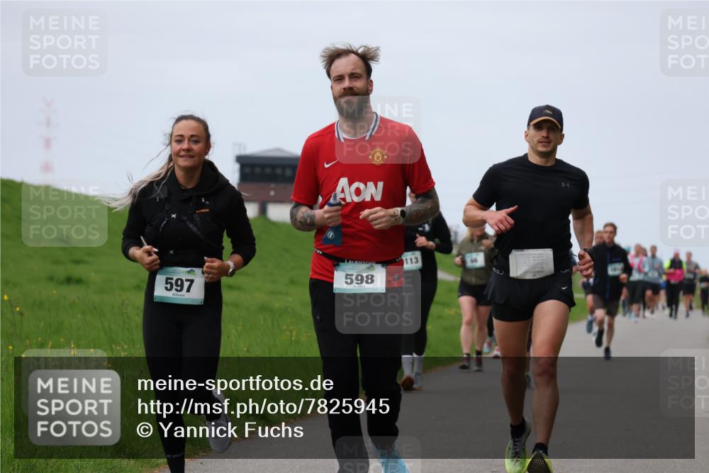 04.05.2025 - 8. Wedeler Halbmarathon Yannick Fuchs http://msf.ph/oto/7825945 04.05.2025 11:33:01 Laufen 597, 598, 113 meine-sportfotos.de
