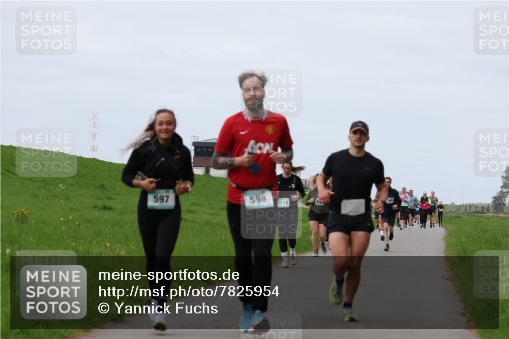 04.05.2025 - 8. Wedeler Halbmarathon Yannick Fuchs http://msf.ph/oto/7825954 04.05.2025 11:33:01 Laufen 597, 598, 1113, 1014 meine-sportfotos.de