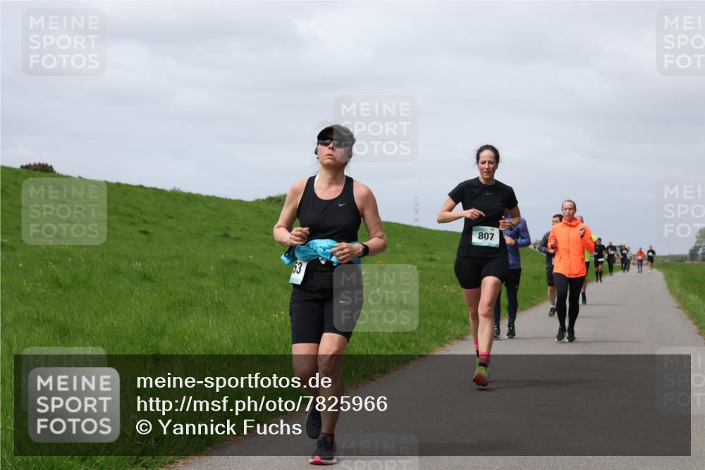 04.05.2025 - 8. Wedeler Halbmarathon Yannick Fuchs http://msf.ph/oto/7825966 04.05.2025 11:55:12 Laufen 53, 807 meine-sportfotos.de