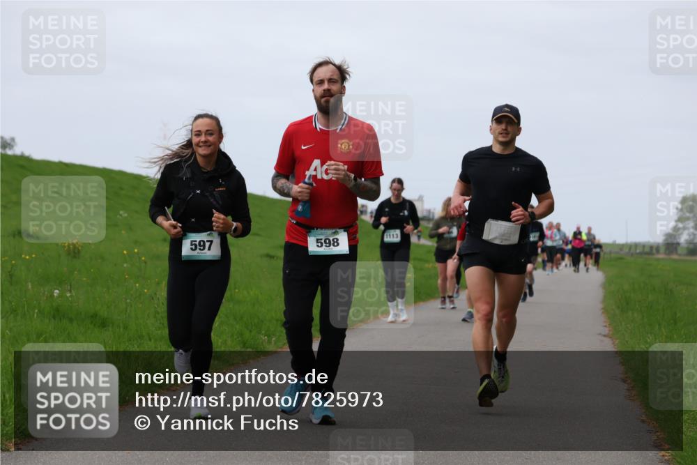 04.05.2025 - 8. Wedeler Halbmarathon Yannick Fuchs http://msf.ph/oto/7825973 04.05.2025 11:33:02 Laufen 597, 598, 1113 meine-sportfotos.de