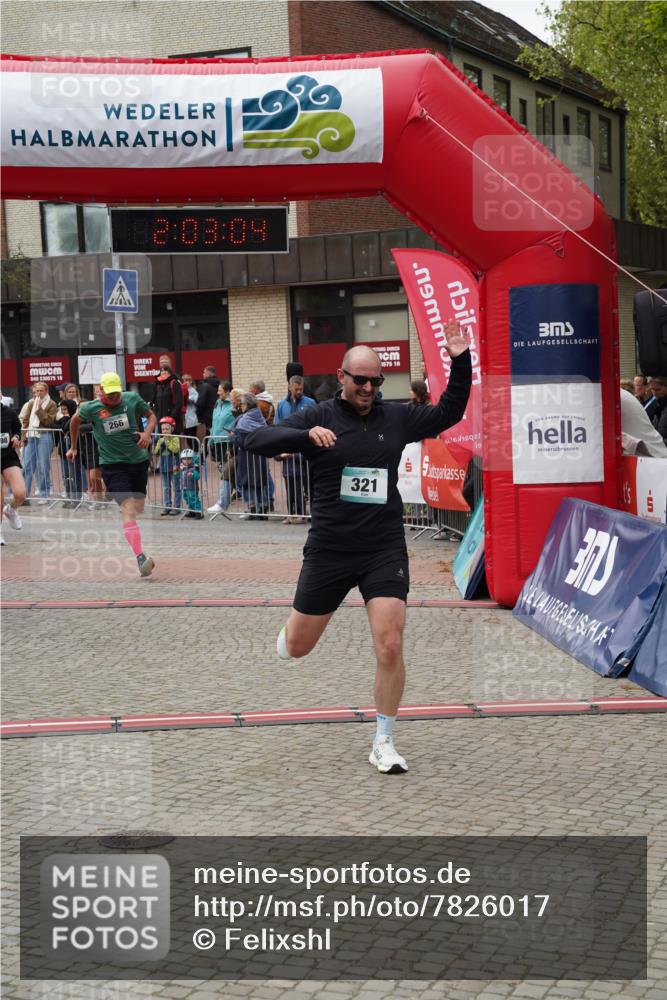 04.05.2025 - 8. Wedeler Halbmarathon Felixshl http://msf.ph/oto/7826017 04.05.2025 12:03:02 Ziel 266, 321, 1098 meine-sportfotos.de