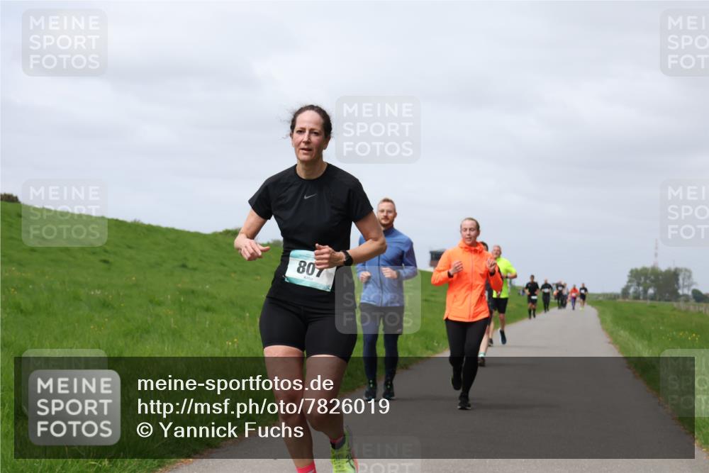 04.05.2025 - 8. Wedeler Halbmarathon Yannick Fuchs http://msf.ph/oto/7826019 04.05.2025 11:55:14 Laufen 807 meine-sportfotos.de