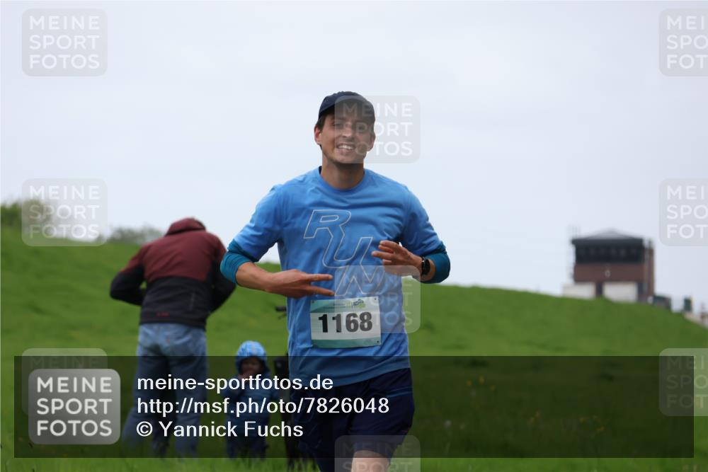 04.05.2025 - 8. Wedeler Halbmarathon Yannick Fuchs http://msf.ph/oto/7826048 04.05.2025 11:13:16 Laufen 1168 meine-sportfotos.de