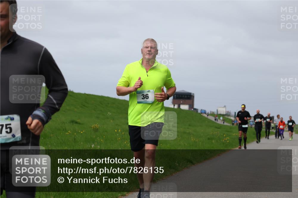 04.05.2025 - 8. Wedeler Halbmarathon Yannick Fuchs http://msf.ph/oto/7826135 04.05.2025 11:55:19 Laufen 75, 36 meine-sportfotos.de