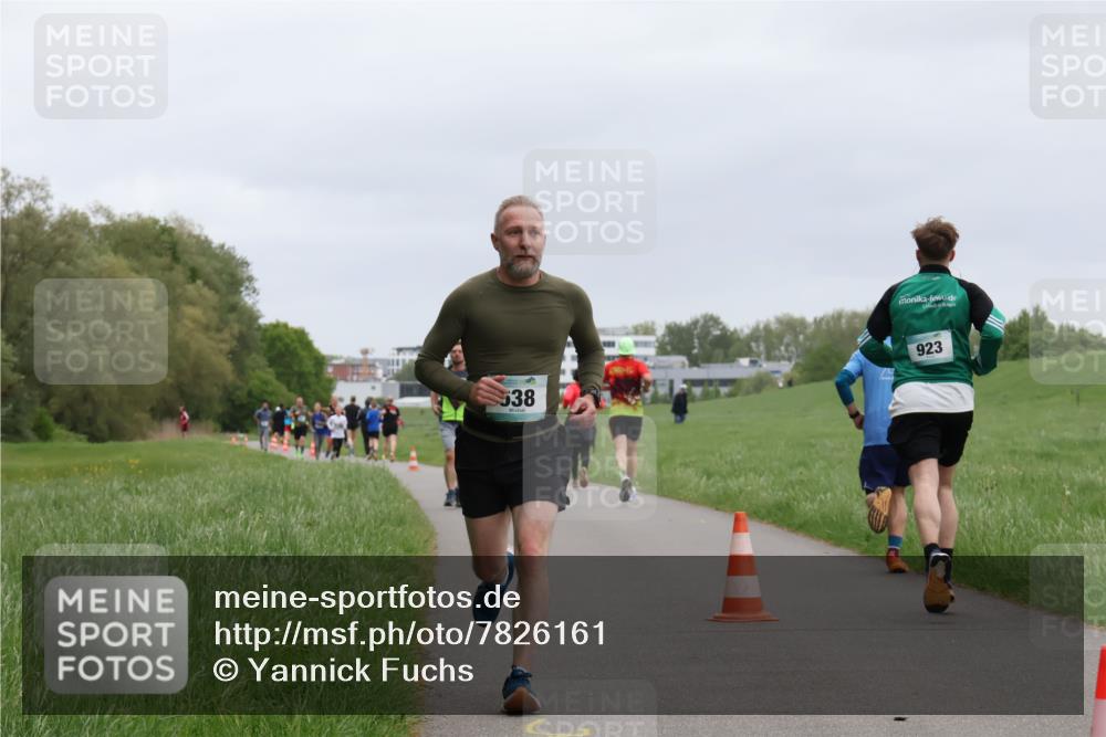 04.05.2025 - 8. Wedeler Halbmarathon Yannick Fuchs http://msf.ph/oto/7826161 04.05.2025 11:13:25 Laufen 538, 923 meine-sportfotos.de