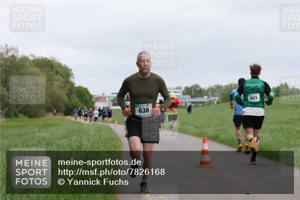 04.05.2025 - 8. Wedeler Halbmarathon Yannick Fuchs http://msf.ph/oto/7826168 04.05.2025 11:13:25 Laufen 638, 923 meine-sportfotos.de