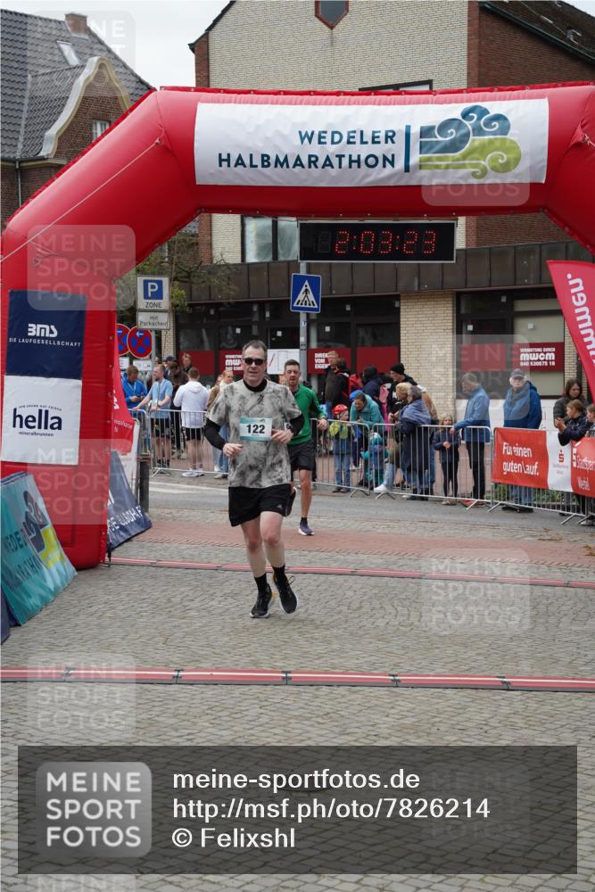 04.05.2025 - 8. Wedeler Halbmarathon Felixshl http://msf.ph/oto/7826214 04.05.2025 12:03:21 Ziel 122, 673 meine-sportfotos.de