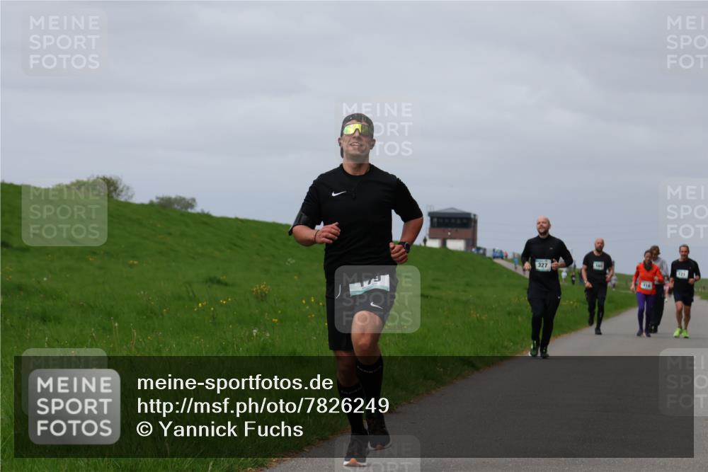 04.05.2025 - 8. Wedeler Halbmarathon Yannick Fuchs http://msf.ph/oto/7826249 04.05.2025 11:55:31 Laufen 179, 327, 414, 121 meine-sportfotos.de