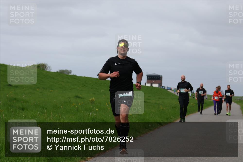 04.05.2025 - 8. Wedeler Halbmarathon Yannick Fuchs http://msf.ph/oto/7826252 04.05.2025 11:55:31 Laufen 327, 114 meine-sportfotos.de