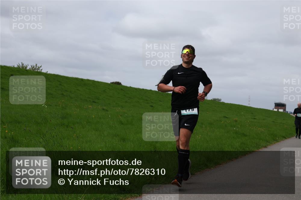 04.05.2025 - 8. Wedeler Halbmarathon Yannick Fuchs http://msf.ph/oto/7826310 04.05.2025 11:55:33 Laufen  meine-sportfotos.de