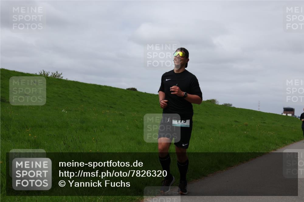 04.05.2025 - 8. Wedeler Halbmarathon Yannick Fuchs http://msf.ph/oto/7826320 04.05.2025 11:55:33 Laufen 179 meine-sportfotos.de