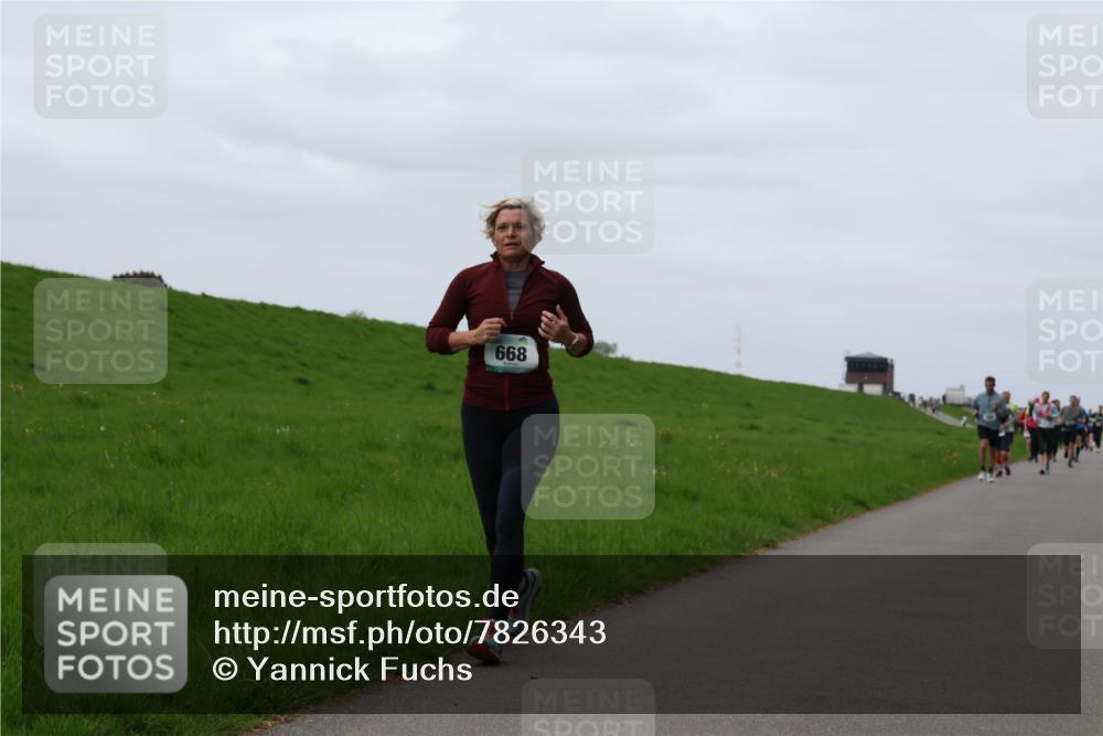 04.05.2025 - 8. Wedeler Halbmarathon Yannick Fuchs http://msf.ph/oto/7826343 04.05.2025 11:33:20 Laufen 668 meine-sportfotos.de