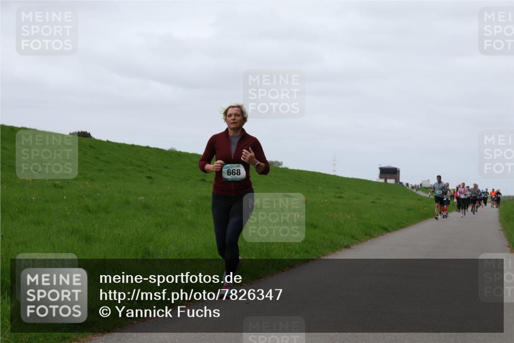 04.05.2025 - 8. Wedeler Halbmarathon Yannick Fuchs http://msf.ph/oto/7826347 04.05.2025 11:33:20 Laufen 668 meine-sportfotos.de