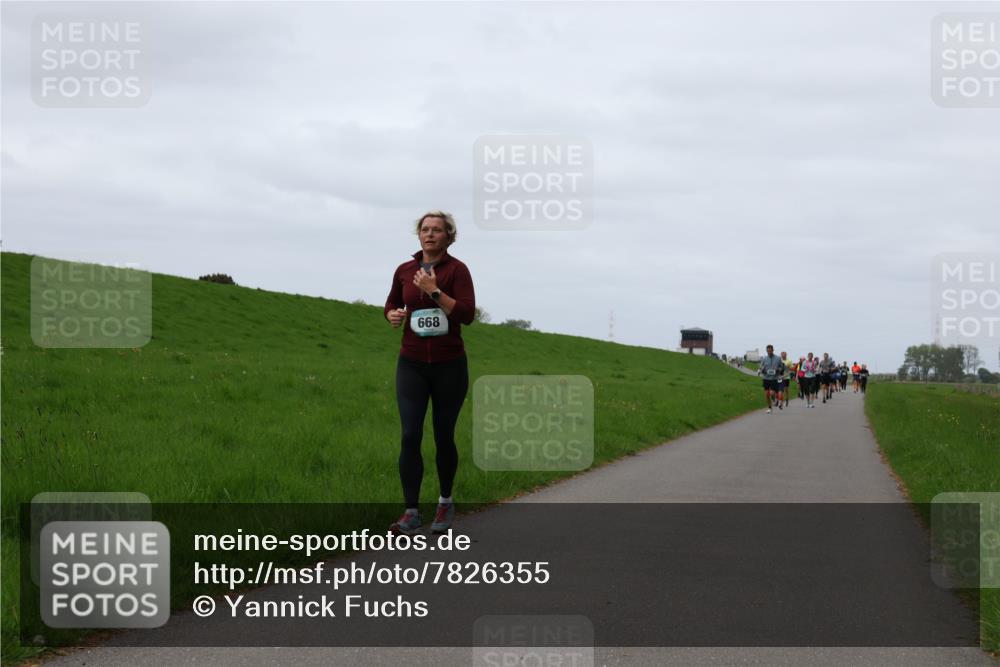 04.05.2025 - 8. Wedeler Halbmarathon Yannick Fuchs http://msf.ph/oto/7826355 04.05.2025 11:33:20 Laufen 668 meine-sportfotos.de