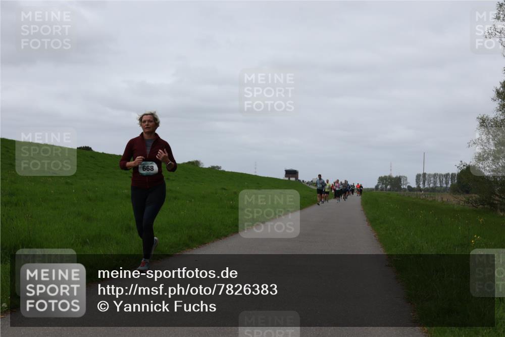 04.05.2025 - 8. Wedeler Halbmarathon Yannick Fuchs http://msf.ph/oto/7826383 04.05.2025 11:33:20 Laufen 668 meine-sportfotos.de